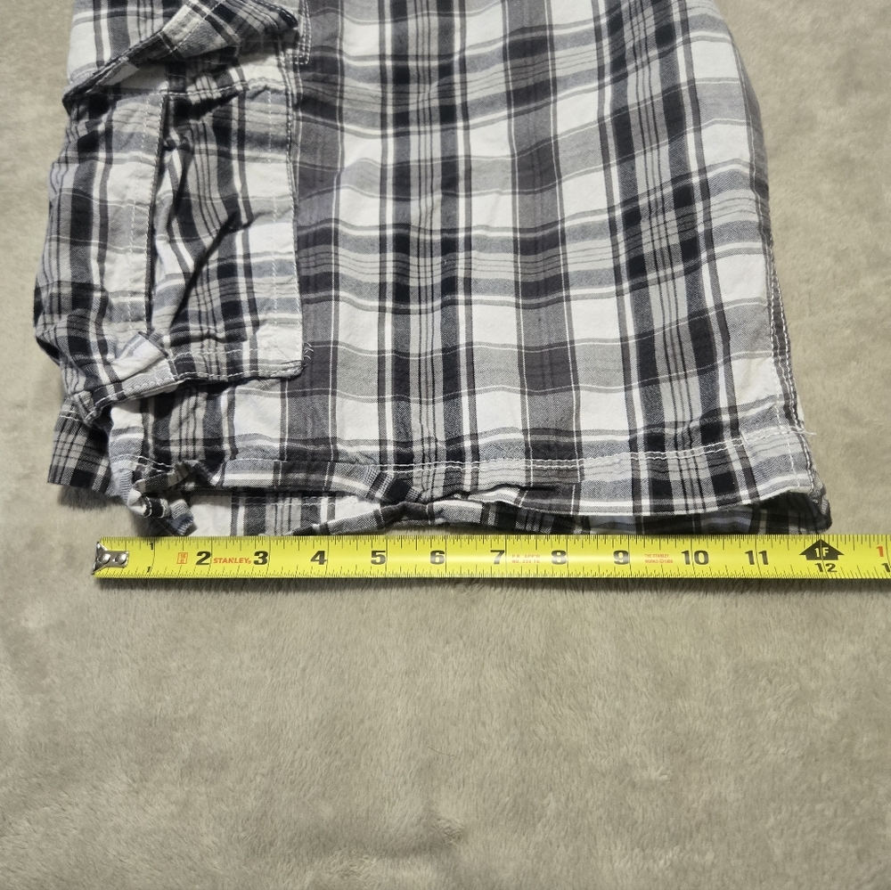The Foundry Supply Co. Plaid Cargo Shorts Mens Size 44 Actual Fits A 42in. Waist - Picture 7 of 8